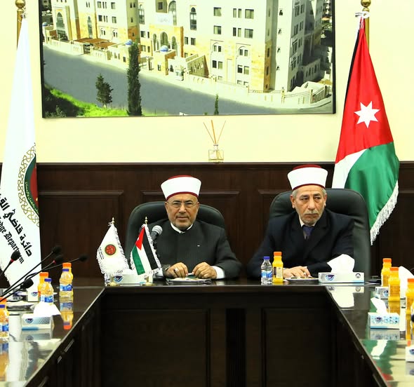 589719946_1294019402769321_138079385847367170_n